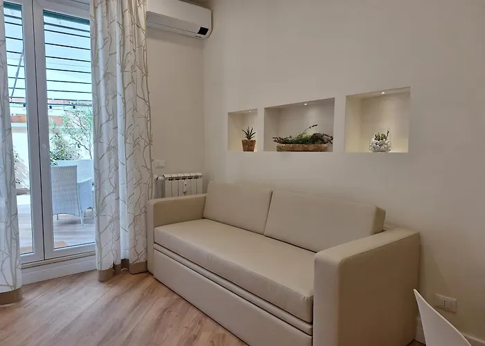 Peaceful 2 Bedrooms With Patio, Near Metro A * Rome