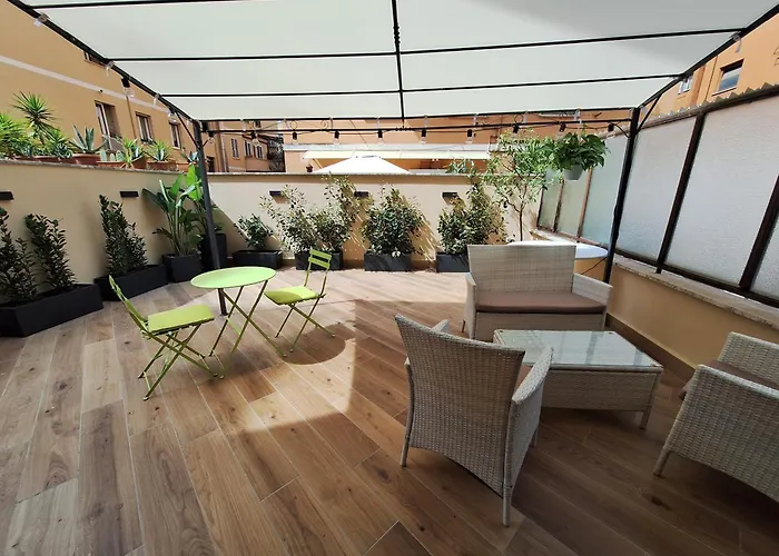 Peaceful 2 Bedrooms With Patio, Near Metro A Rome