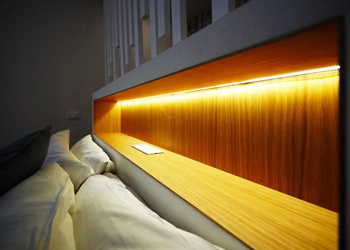 Peaceful 2 Bedrooms With Patio, Near Metro A Rome