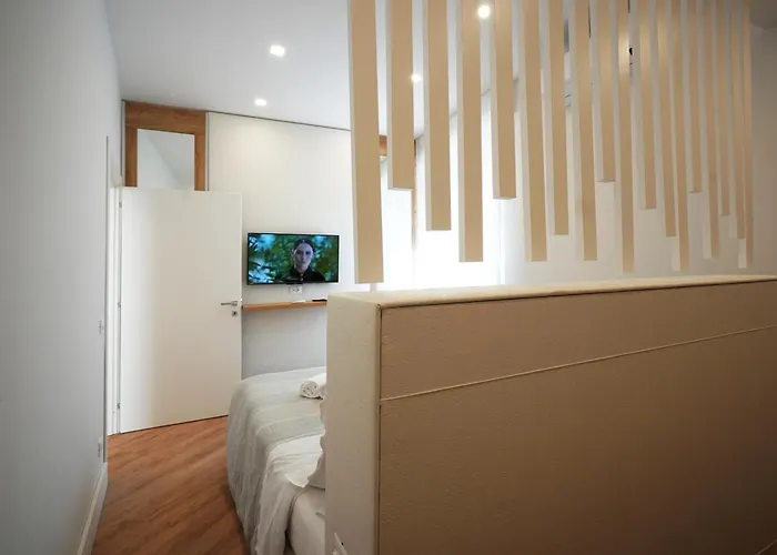 Peaceful 2 Bedrooms With Patio, Near Metro A Appartement