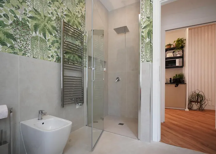 Peaceful 2 Bedrooms With Patio, Near Metro A Appartement Rome