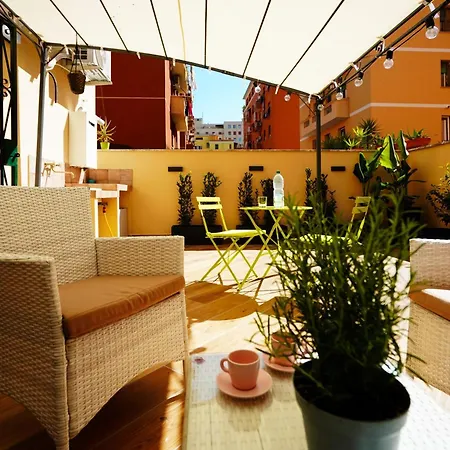 Apartamento Peaceful 2 Bedrooms With Patio, Near Metro A Roma