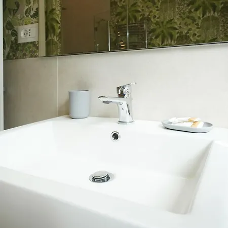 Peaceful 2 Bedrooms With Patio, Near Metro A * Roma