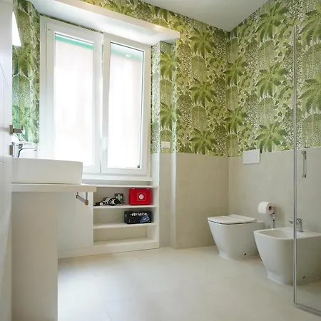 Peaceful 2 Bedrooms With Patio, Near Metro A Apartamento